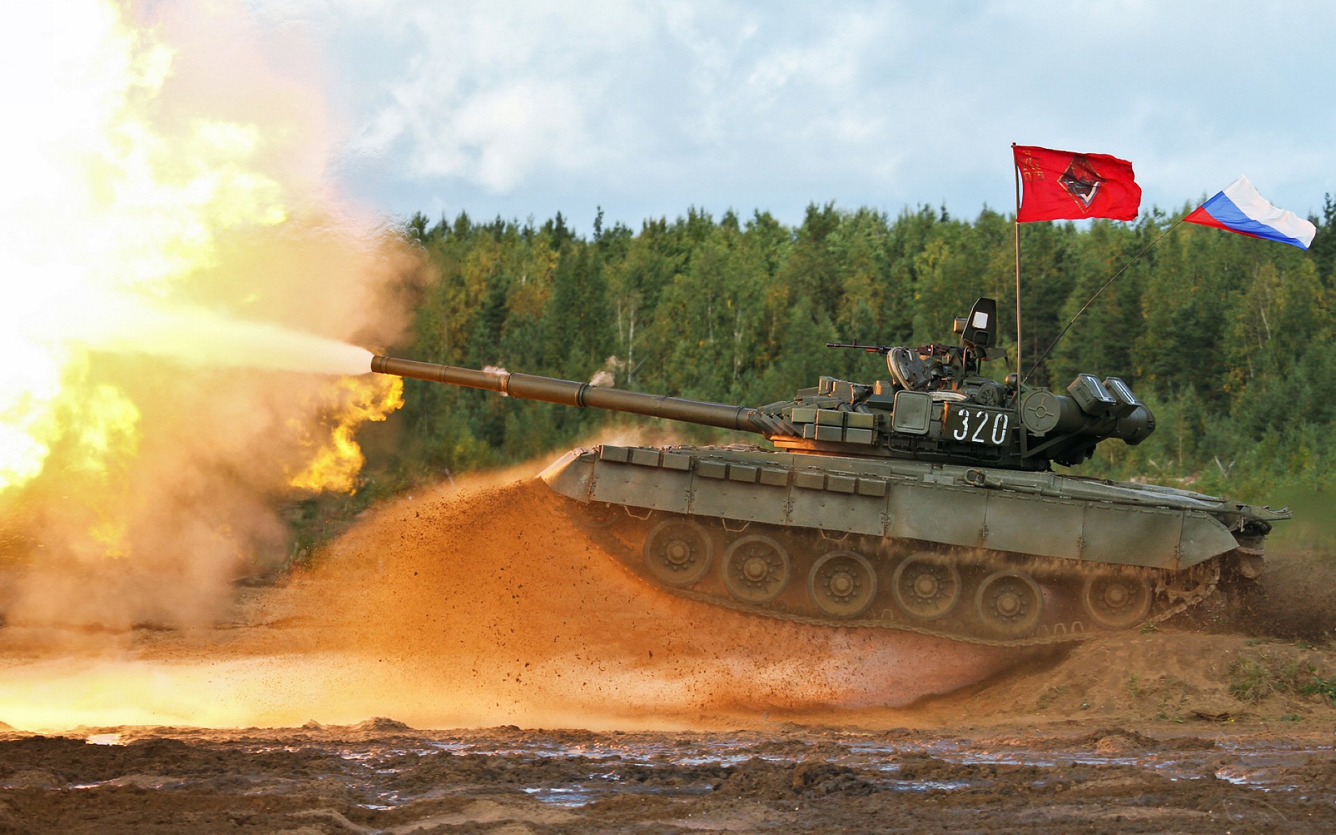 “马科斯·莫奇的精准防守与快速反击，成就美洲狮队的坚固防线”