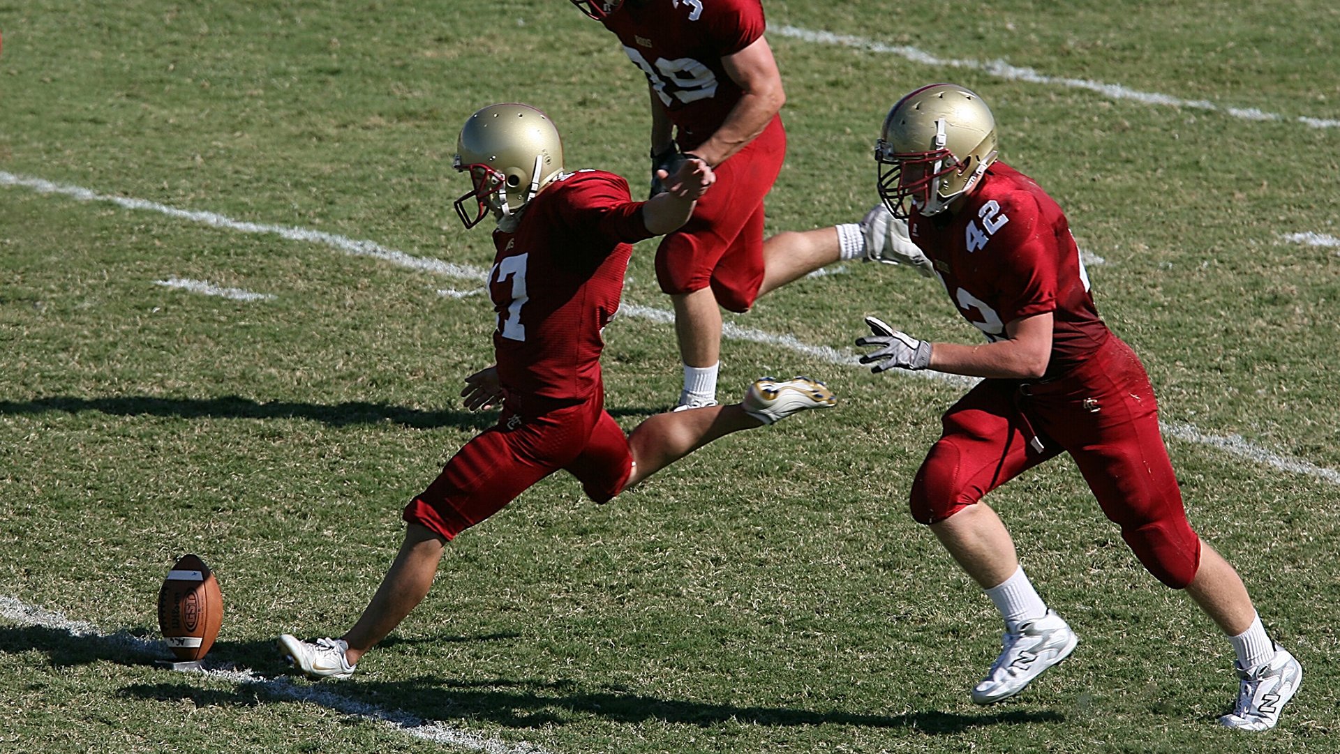 国脚归队备战，提升国家队竞争力，国足归化国脚